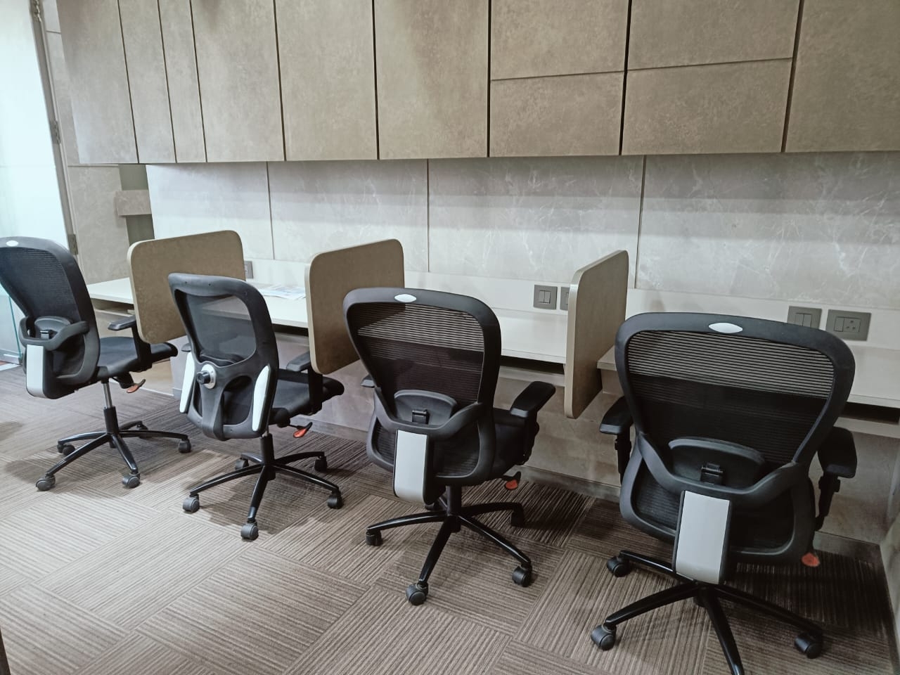 Furnished office for Sale in Viman Nagar Pune - Maharashtra India. Price 4,50,00,000