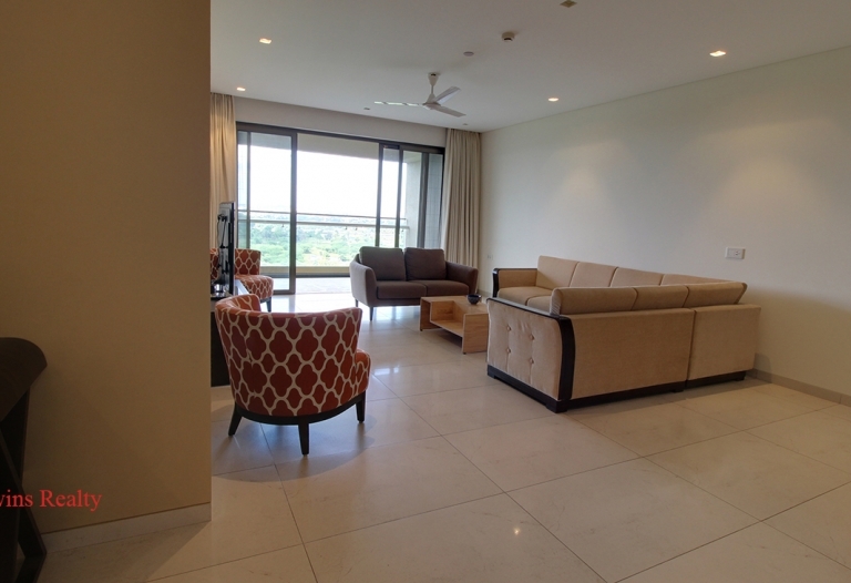 4.5 BHK FURNISHED LUXURIOUS APARTMENT FOR RENT IN MAGARPATTA, PUNE