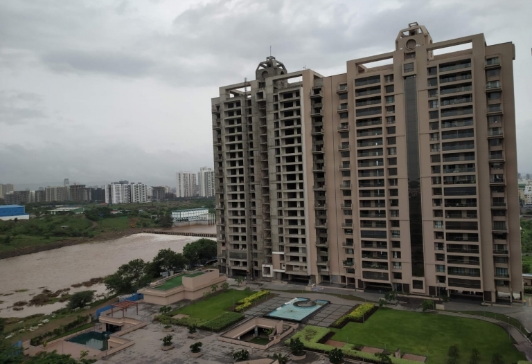 4.5 Bhk flat available for rent in kharadi Near IT Hub pune. 