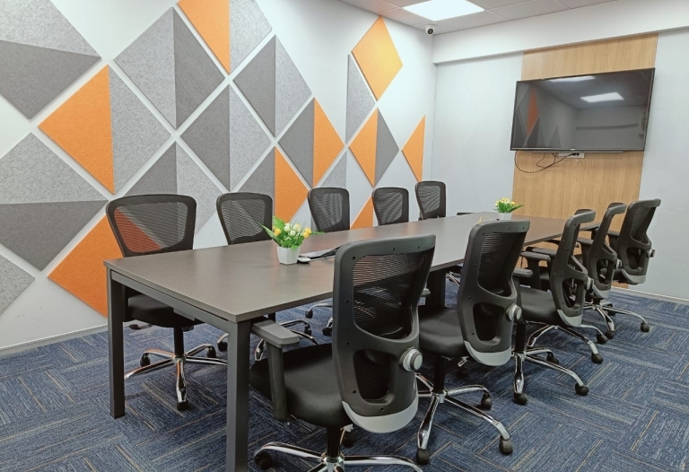 Premium Coworking Space in Viman Nagar, Pune &ndash; Flexible Workspaces for Every Need - Rent -9000 per seat.