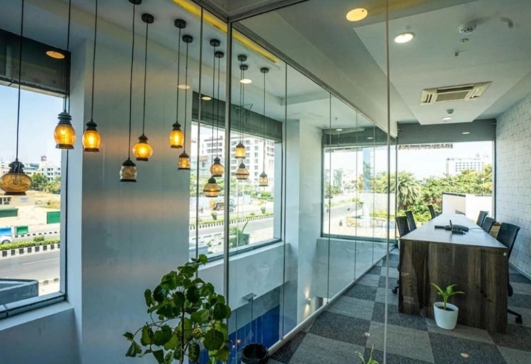Plug & Play 2100 Sqft Furnished Office for Rent in Bavdhan Near Kapil Zenith IT Park
