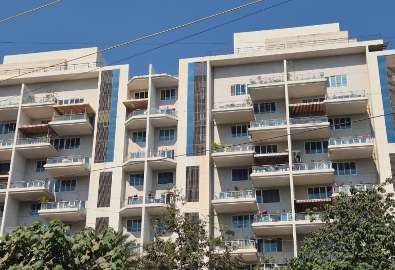 Ultra-Spacious 3 BHK+Servant Room for Sale &ndash; Karia Konark Vista, Magarpatta City, Pune