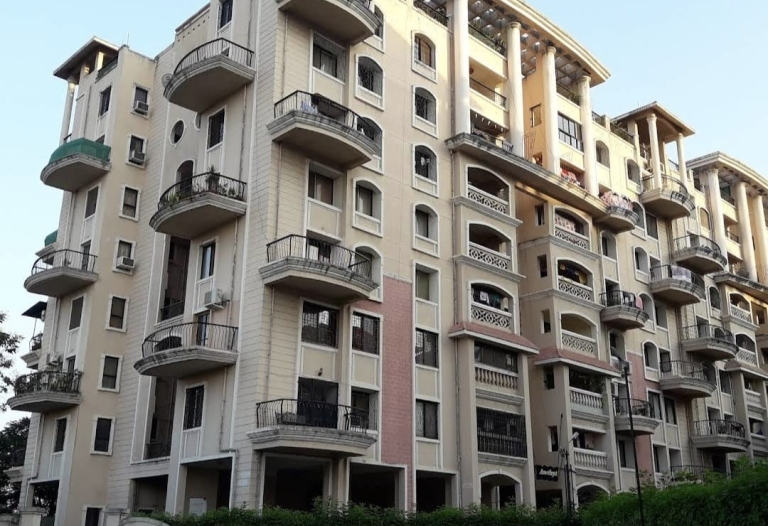 3.5 BHK Spacious Apartment for Sale in Nyati Empire, Kharadi, Pune | 2000 Sqft Carpet