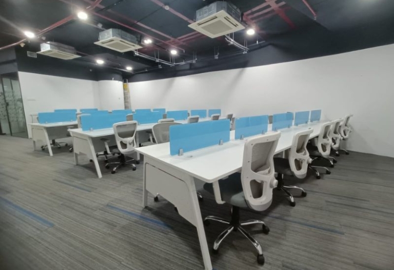Plug & Play Office Space for Rent with Complete Setup in Viman Nagar Near Phoenix Market City