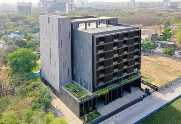 Grade A Fully Furnished Office Space in Mundhwa Pune | 2000 Sqft Ready Office