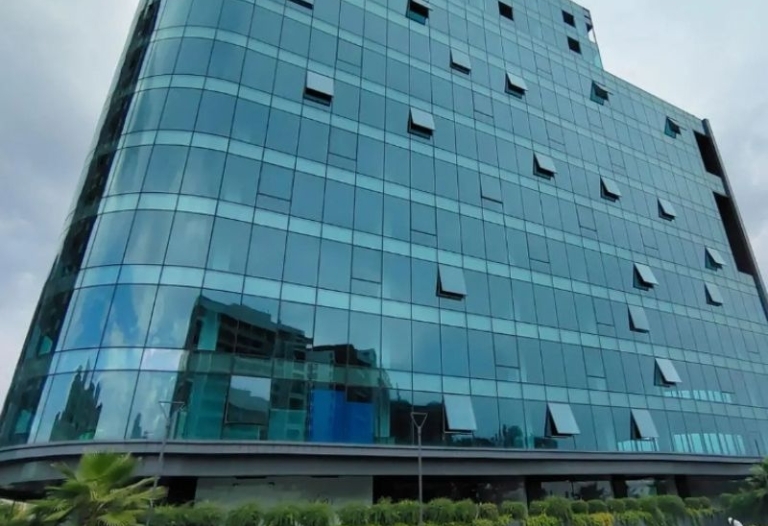 Ready-to-Move 5000 Sqft Corporate Office Space in Baner Balewadi at a Prime Business Address