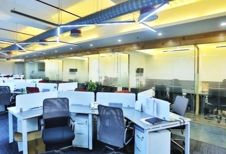Ready-to-Move 6000 Sqft Corporate Office Space for Rent in Balewadi Pune