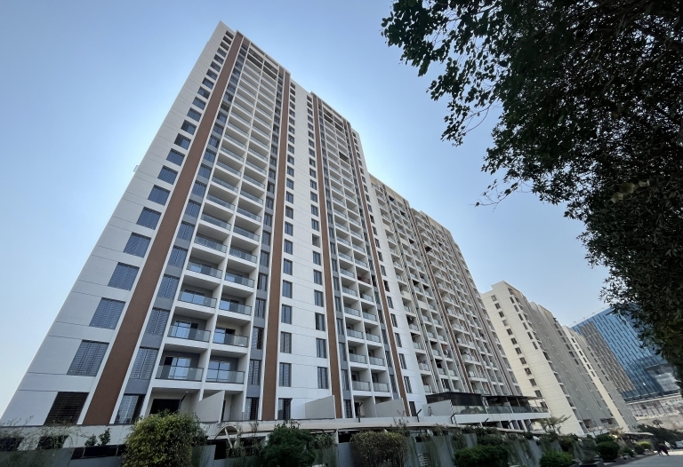 Premium 3 BHK Apartment for Sale in Kharadi, Pune | Near Podar International School | Majestique Towers
